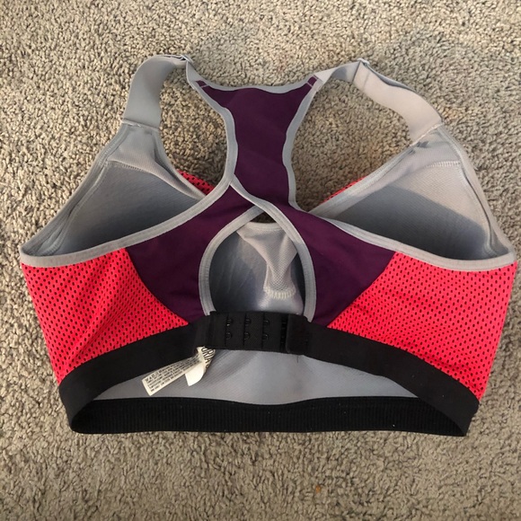 Victoria’s Secret Sports Bra - Picture 2 of 2